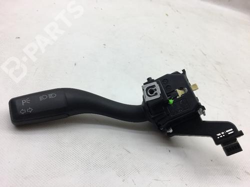Used Steering column stalk AUDI A3 (8P1) 1.6 (102 hp) 8180621