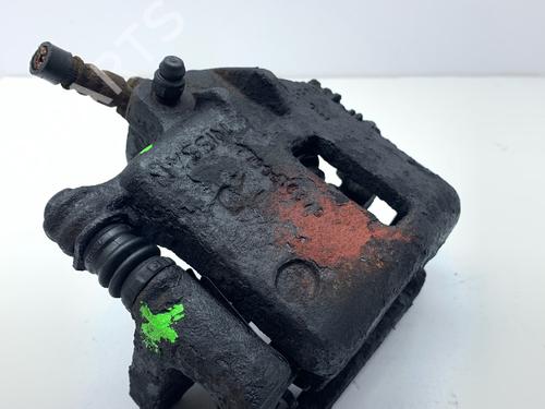 Høyre bremsekaliper foran NISSAN MICRA II (K11) 1.0 i 16V (K11) | BP30883907M104