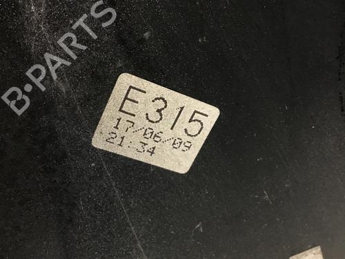 Right front fenders PEUGEOT 308 SW I (4E_, 4H_) 1.6 HDi | BP25593956C42 