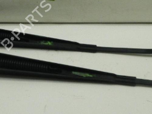 Used Front windshield wiper arm BMW X5 (E70) 3.0 d (235 hp) 14584750