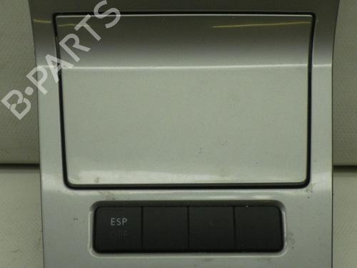 Used Ashtray VW GOLF V (1K1) 1.9 TDI (105 hp) 14585485