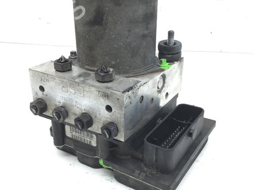 Used ABS pump AUDI A4 B7 Avant (8ED) 2.7 TDI (180 hp) 13521988
