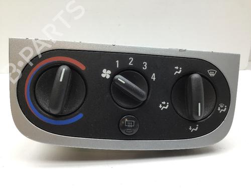 Used Climate control OPEL CORSA C (X01) 1.0 (F08, F68) (58 hp) 25028879