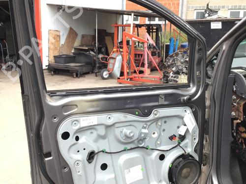 Left front door VW TOURAN (1T1, 1T2) 1.4 TSI EcoFuel | BP27673832C2 