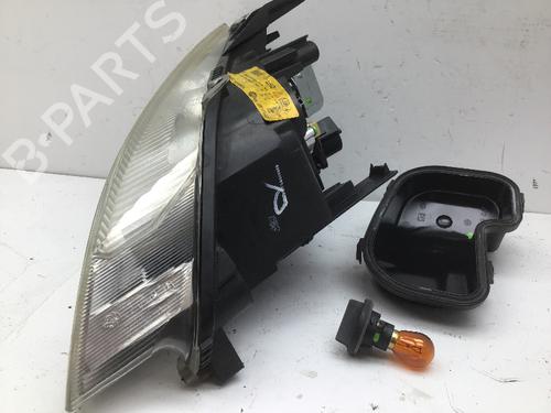 Right headlight FORD FOCUS C-MAX (DM2) 2.0 TDCi | BP19922482C29 