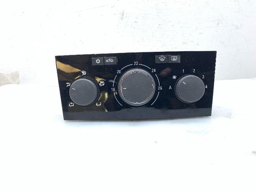Used Climate control Climate control 37521866 37521866