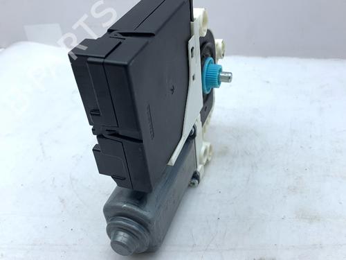 Left front window motor SEAT LEON (1P1) 1.2 TSI | BP37689756E21 - Image 2