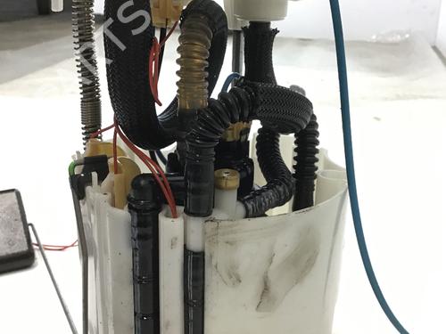 Fuel pump VOLVO V70 III (135) D5 | BP22700335M76 