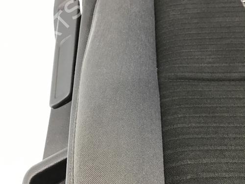 Right front seat VW GOLF PLUS V (5M1, 521) 1.4 TSI | BP16205880C16 