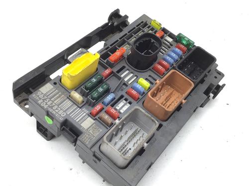 Used Fuse box PEUGEOT 308 SW I (4E_, 4H_) 1.6 HDi (109 hp) 25488887