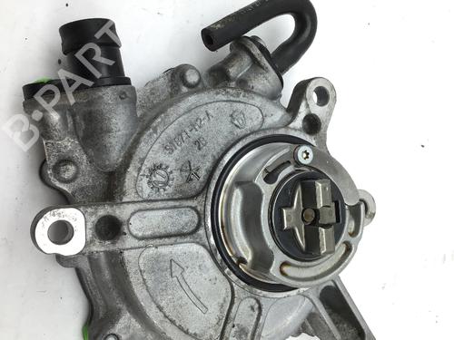 Used Vacuum pump MERCEDES-BENZ C-CLASS (W205) C 400 4-matic (205.066) (333 hp) 28490924