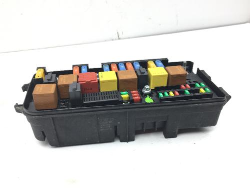 Used Fuse box SAAB 9-3 Estate (E50) 1.9 TiD (150 hp) 11221735