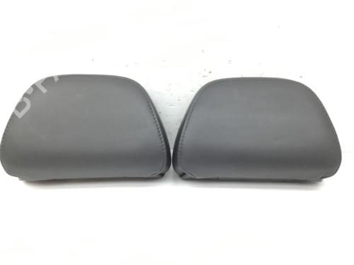 Used Headrest VOLVO V70 III (135) D5 (215 hp) 22700333