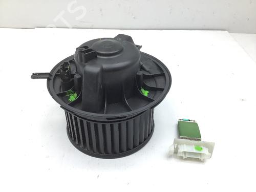 Used Heater blower motor VW GOLF VI (5K1) 1.2 TSI (105 hp) 23553428