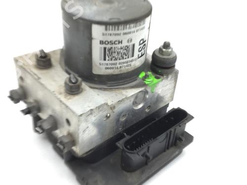Used ABS pump FIAT GRANDE PUNTO (199_) 1.4 16V (199BXG1B, 199AXG1B) (95 hp) 21385612