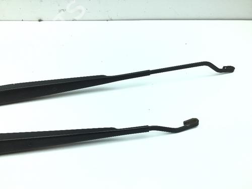 Front windshield wiper arm NISSAN X-TRAIL I (T30) 2.2 dCi 4x4 | BP14588542C143 