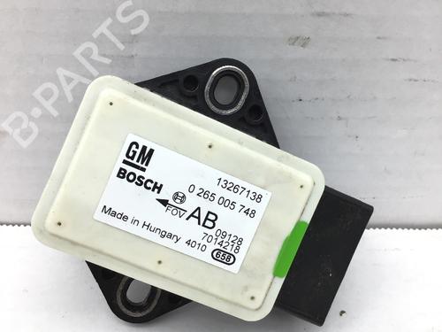 Used Electronic sensor OPEL CORSA D (S07) 1.0 (L08, L68) (60 hp) 18257101