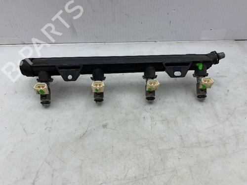 Used Injection rail Injection rail VW GOLF V (1K1) 1.4 16V (75 hp) 40296730 40296730