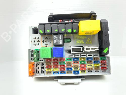 Used Fuse box Fuse box OPEL ASTRA G Hatchback (T98) 1.6 (F08, F48) (84 hp) 33267431 33267431