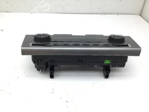 Climate control VW POLO V (6R1, 6C1) 1.4 TDI | BP26874647I5 