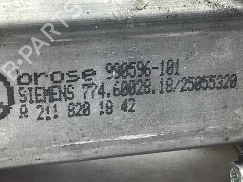 Left front window motor MERCEDES-BENZ C-CLASS (W203) C 230 (203.052) | BP20484715E21 
