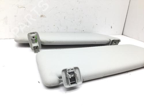Right sun visor VW TOURAN (1T3) 1.4 TSI EcoFuel | BP20157750I2 