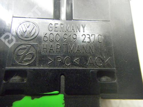Engine control unit (ECU) VW POLO (9N_, 9A_) 1.4 TDI | BP5545323M57 