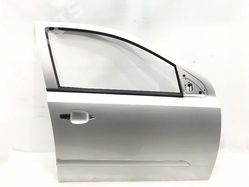 Used Right front door OPEL ASTRA H (A04) 1.4 (L48) (90 hp) 8825091
