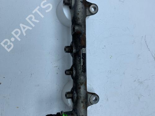 Used Injection rail RENAULT MEGANE II Estate (KM0/1_) 1.9 dCi (131 hp) 15595317