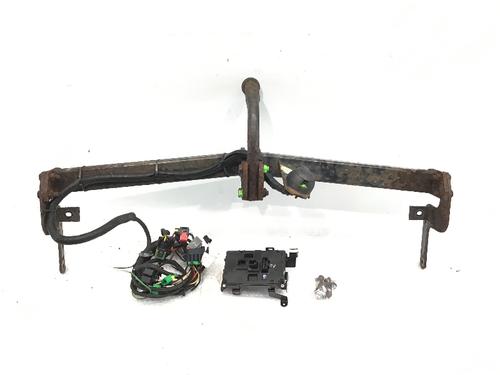Used Tow ball/Mechanism CITROËN C3 Picasso (SH_) 1.4 VTi 95 (SH8FSC, SH8FP0, SH8FP6) (95 hp) 16192228