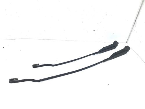 Used Front windshield wiper arm OPEL TIGRA TwinTop (X04) 1.8 (R97) (125 hp) 26240554