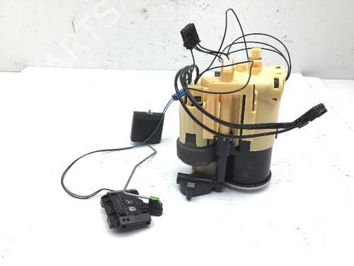 Used Fuel pump MERCEDES-BENZ C-CLASS T-Model (S205) C 200 (205.242) (184 hp) 22420061