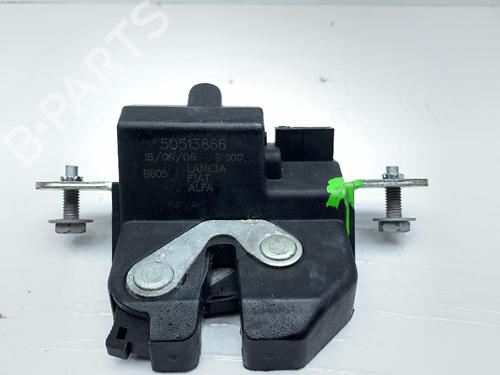 Used Tailgate lock Tailgate lock ALFA ROMEO MITO (955_) 1.4 TJet (955AXA1B) (155 hp) 31882057 31882057