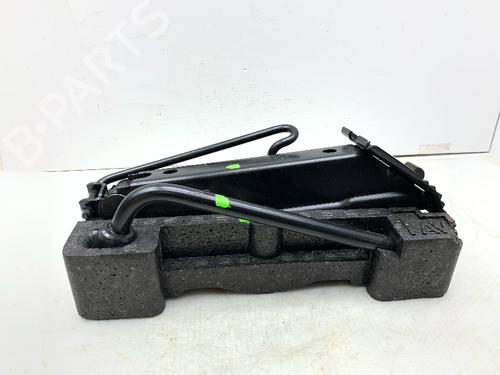Reservehjul kit Reservehjul kit RENAULT TWINGO I (C06_) 1.2 (C066, C068) (58 hp) 36842675 36842675