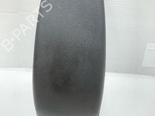 Used Armrest / Center console FORD MONDEO III Saloon (B4Y) 2.0 16V TDDi / TDCi (115 hp) 33167295
