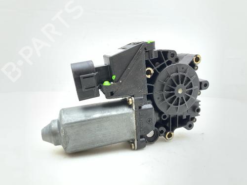 Used Right front window motor Right front window motor AUDI A4 B5 Avant (8D5) 1.9 TDI (110 hp) 33289735 33289735