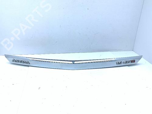 Used Tailgate trim OPEL ASTRA H TwinTop (A04) 1.9 CDTi (L67) (150 hp) 31287565
