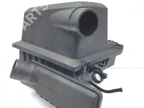 Used Air filter box VW GOLF III (1H1) 1.6 (75 hp) 11966434