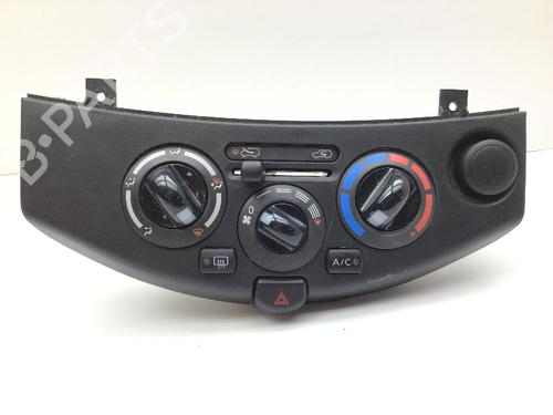 Used Climate control NISSAN MICRA III (K12) 1.2 16V (65 hp) 25402625