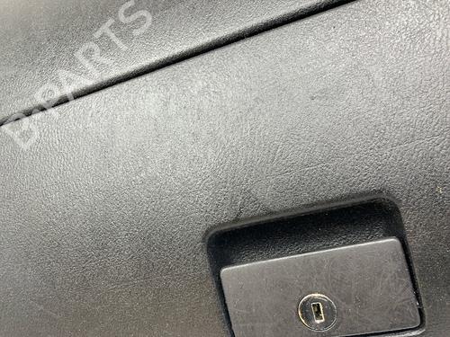 Glove box VW GOLF IV (1J1) 1.4 16V | BP31377053C95