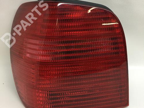 Venstre baglygte VW POLO (6N2) 1.4 16V (75 hp) 5256289
