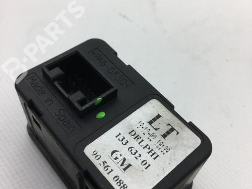 Switch OPEL ZAFIRA A MPV (T98) 2.0 DTI 16V (F75) | BP6522405I30 
