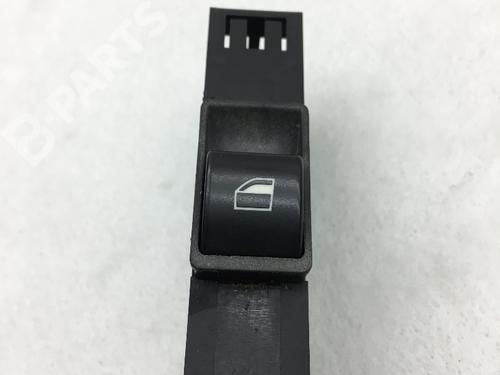 Used Right front window switch Right front window switch BMW 3 (E46) 320 d (136 hp) 8631115 8631115