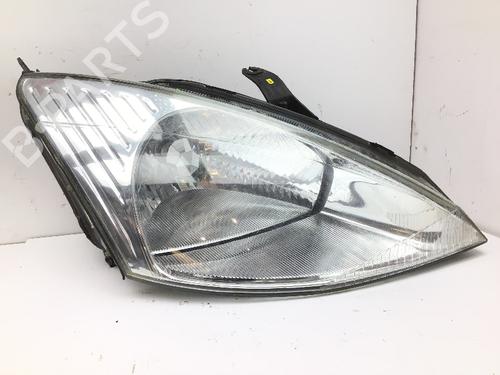 Used Right headlight FORD FOCUS I Turnier (DNW) 1.6 16V (100 hp) 24123601