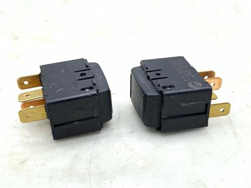 Switch SKODA ROOMSTER (5J7) 1.6 | BP40448766I30 - Image 3