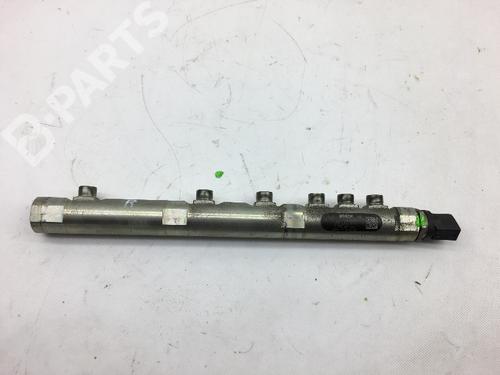 Einspritzleiste für BMW 7 (E65, E66, E67) 745 d (329 hp) 8397712