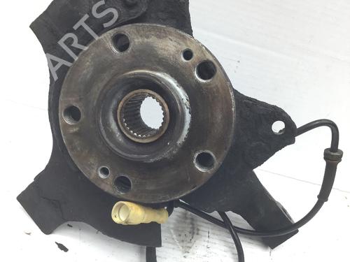 Used Left front steering knuckle RENAULT ESPACE III (JE0_) 2.0 16V (JE0N, JE0L, JE02) (140 hp) 14589047