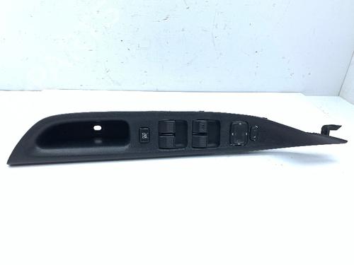 Used Left front window switch MAZDA 6 Station Wagon (GY) 2.0 DI (GY19) (121 hp) 30463751