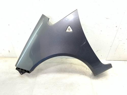 Forskærm venstre Forskærm venstre MITSUBISHI COLT VI (Z3_A, Z2_A) 1.1 (Z31A, Z32A) (75 hp) 33927358 33927358