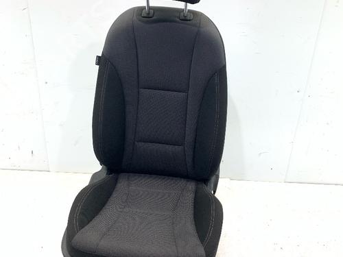 Sedile anteriore destro HYUNDAI i30 (GD) 1.4 (99 hp) 31757759